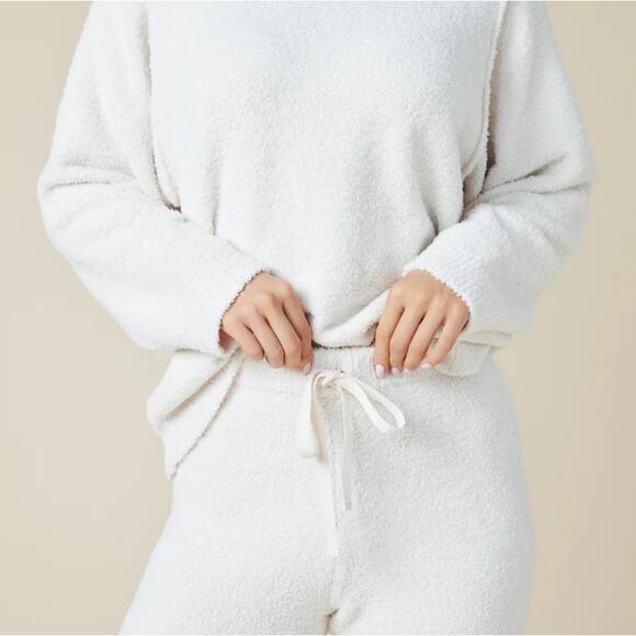 Softies Women's Almond Marshmallow Reverse Seam Crew Neck Lounge Set XS - Picture 11 of 11